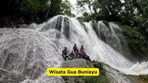 Read more about the article Menyusuri Keindahan Tersembunyi Gua Buniayu di Sukabumi